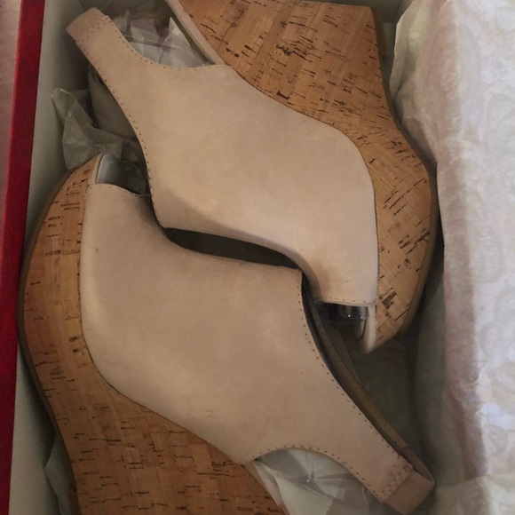 CARLOS by Carlos Santana Maui Suede Wedge - Picture 3 of 5